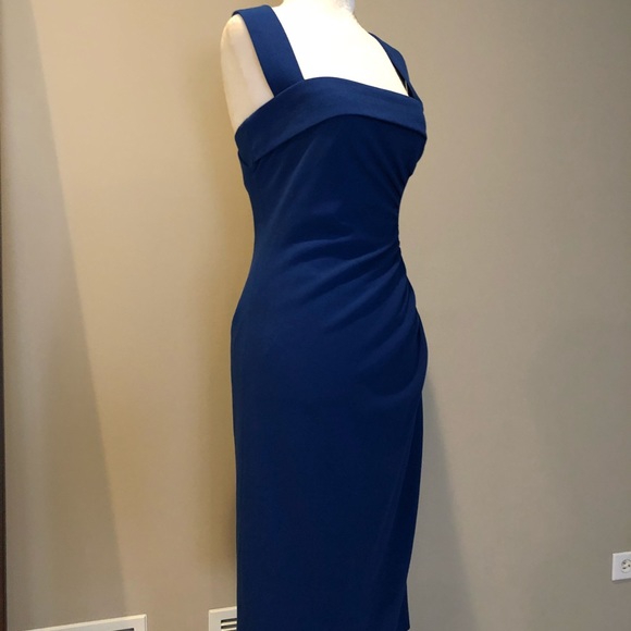 Dress - Picture 4 of 5